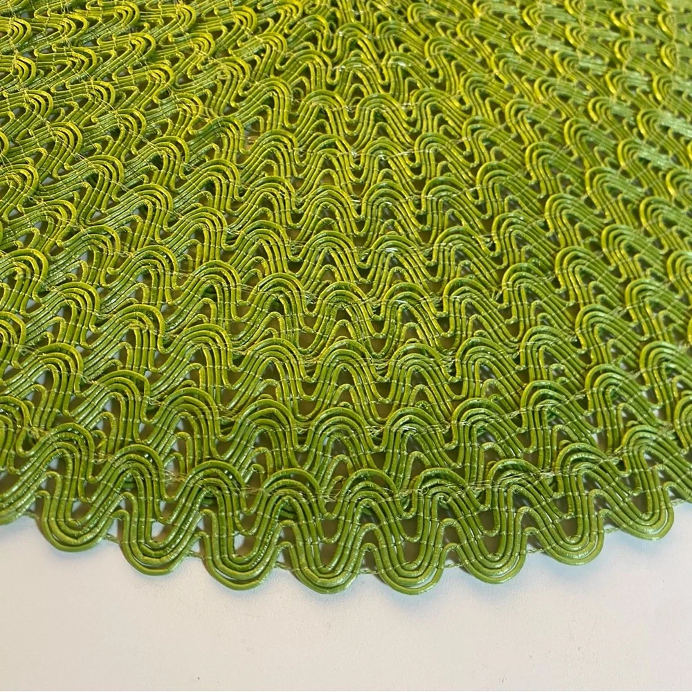 Set Of 6 Stain Resistant Polypropylene Crochet Round Placemats 15” Diameter